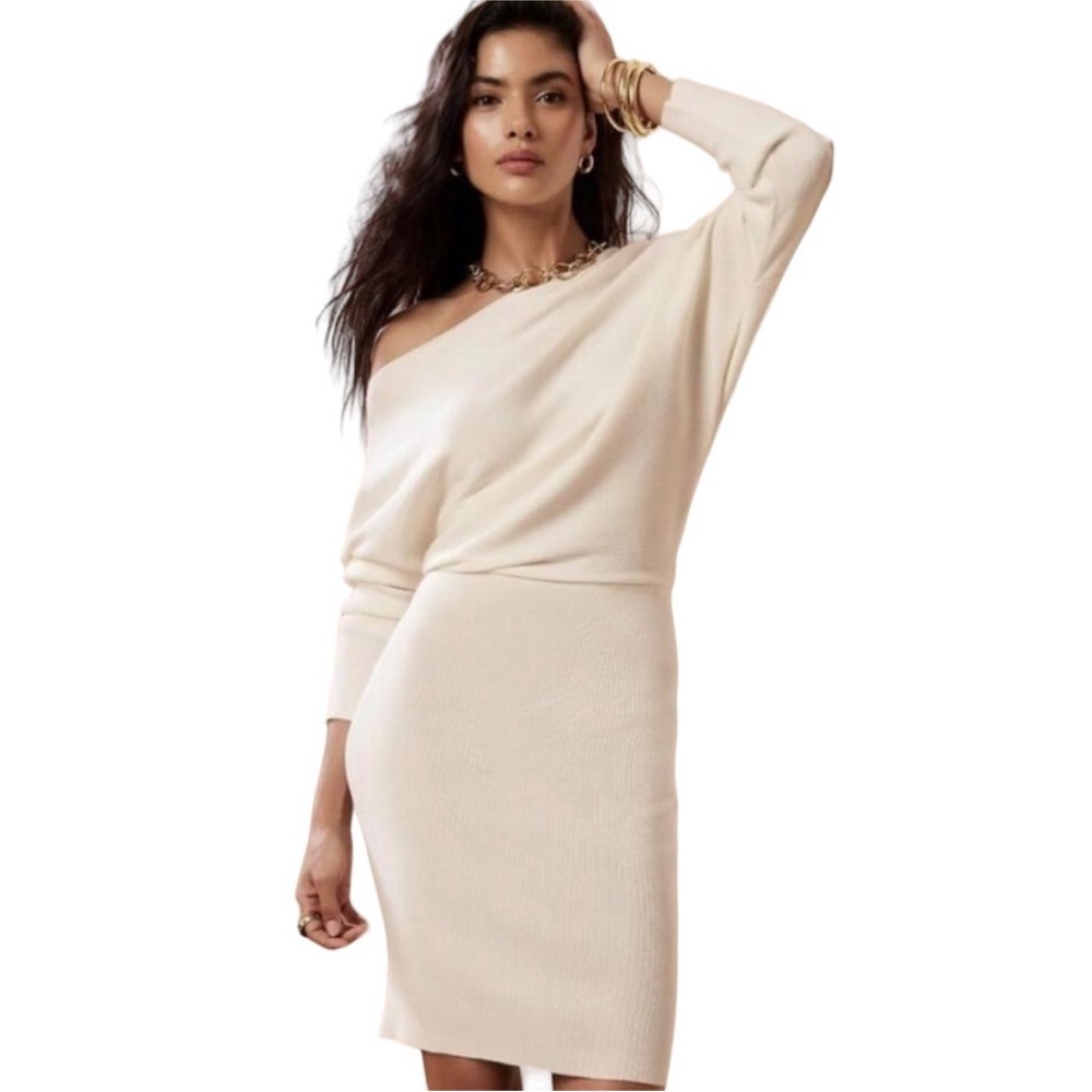 Banana Republic NWT creme colored sweater dress XXS